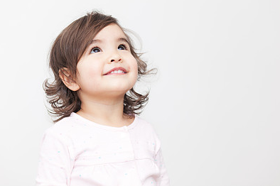 很火的羅氏女寶寶起名，女孩子姓羅取什么名字好？