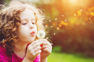 女孩取名：有詩意缺火女孩名字，真的超好聽！