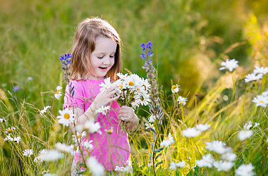 女孩漂亮有涵養的名字,陽光美好的女孩起名大全