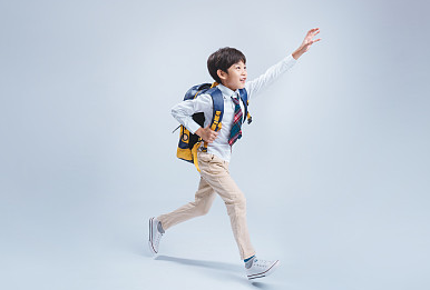 越念越好聽的龍年男孩名字分享，配任何姓氏都可！