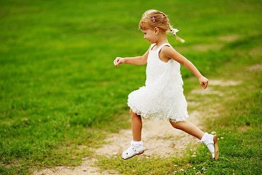 姓安的女孩取什么名字好？ 安姓女孩名字洋氣內涵推薦