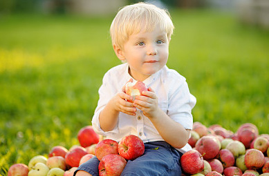 男孩起名新潮流:2025年屬蛇好聽的男孩名字精選