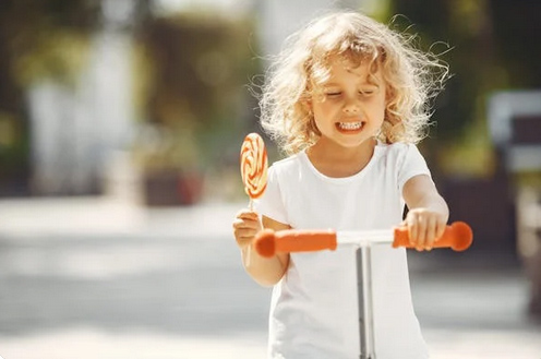 姓趙有創(chuàng)意的名字男，趙姓好聽稀少的男孩名字兩個字