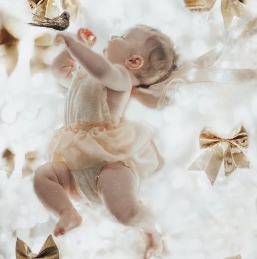 鄭姓女孩名字好聽順口的女孩睡覺圖片