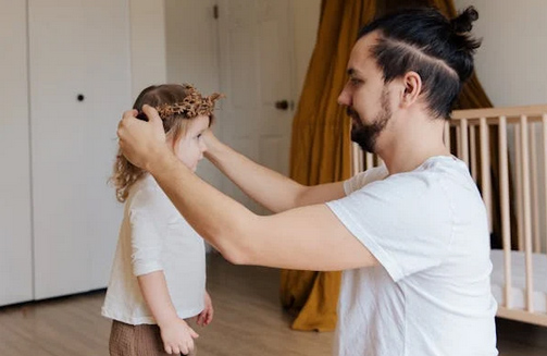 帶山帶土字旁的女孩子名字，五行屬土帶山字旁的字